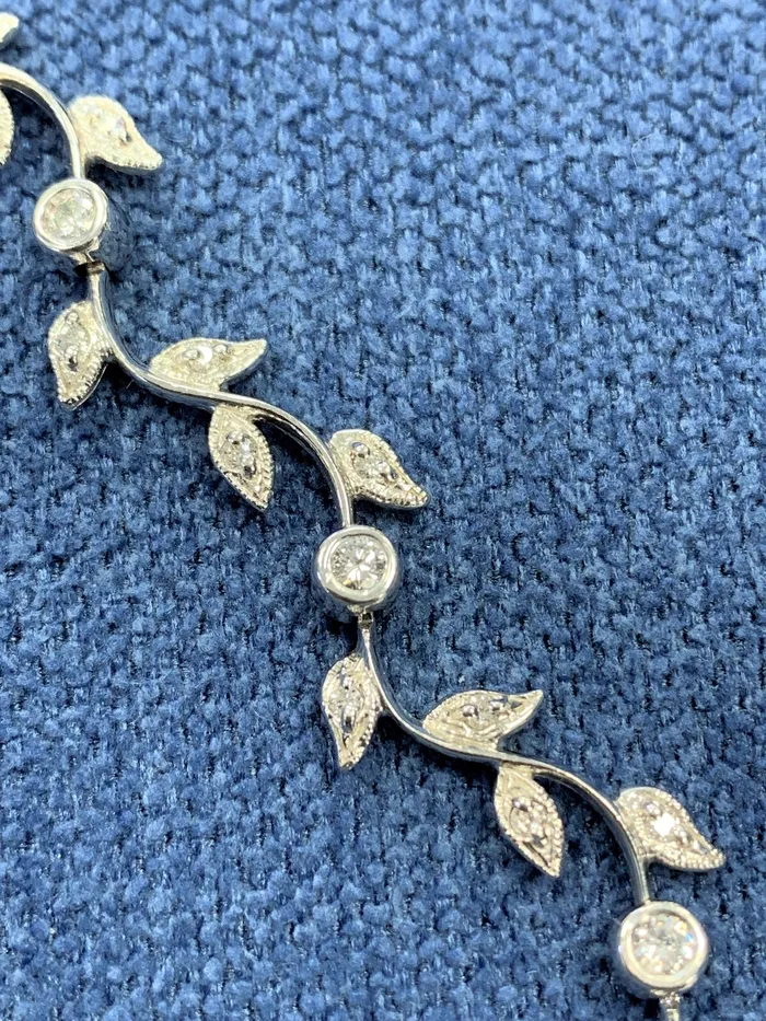 Grape Vine Necklace 125 ct Diamonds in White Gold Beauvince Necklaces