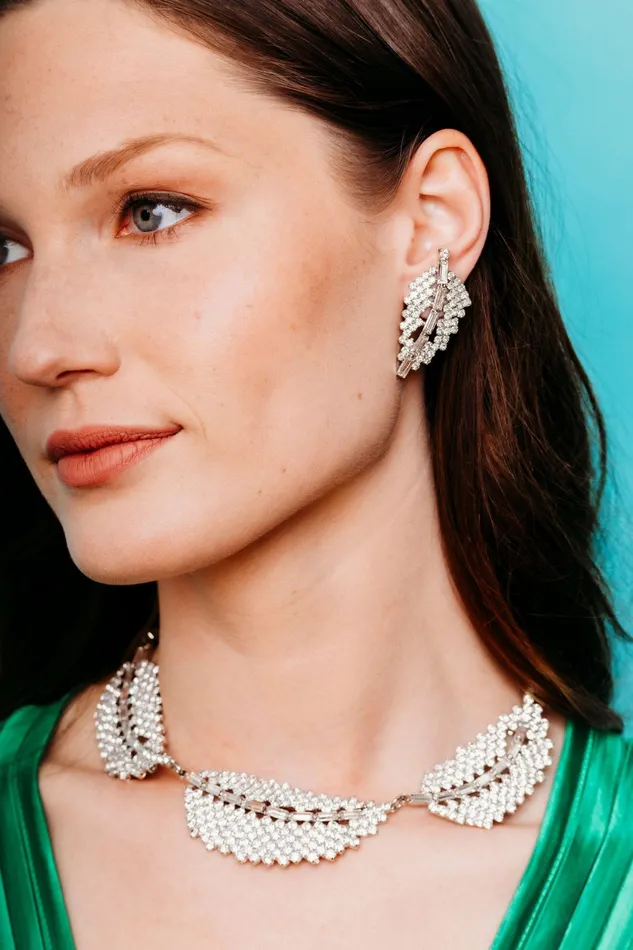 Leafy Earrings Elizabeth Cole Jewelry Earrings Leafy Earrings Elizabeth Cole Jewelry Earrings