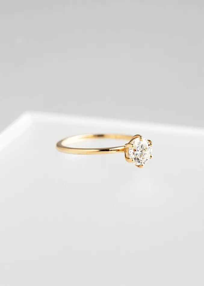 Venvs New Theme The Helia Ring 090ct Round Natural Diamond Yellow Gold Rings